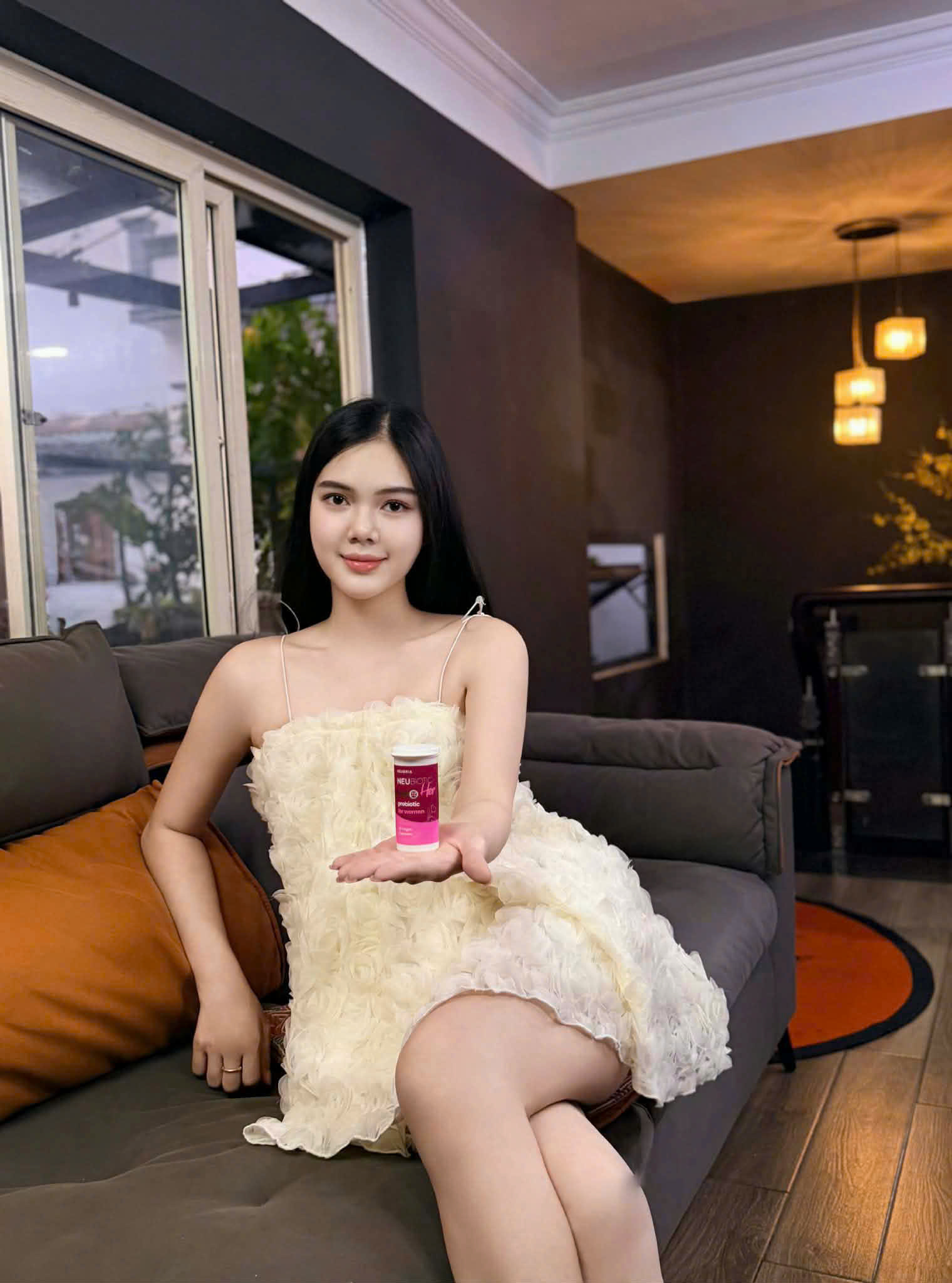 Nguoi-mau-dien-vien-le-ngoc-trinh-tin-chon-neubiotic-her